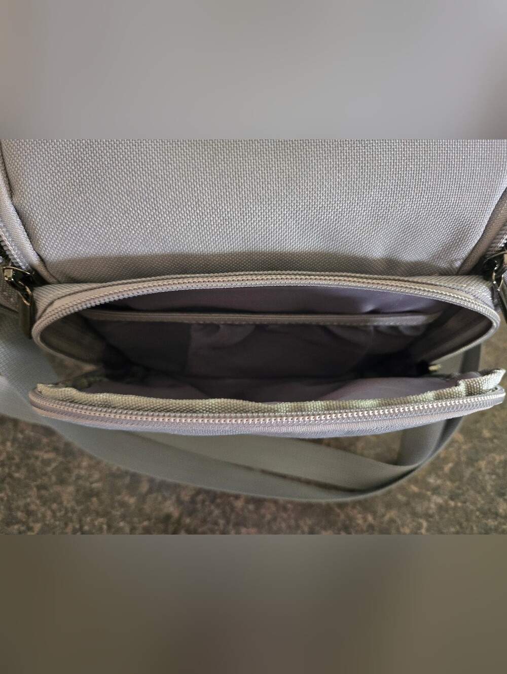 Camera Bag - Picture 5 of 6